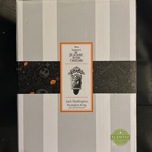 *Brand NewIn Box* jack skellington mini warmer
